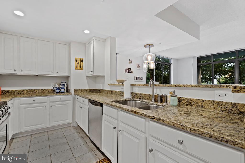 11710 Old Georgetown Rd #116