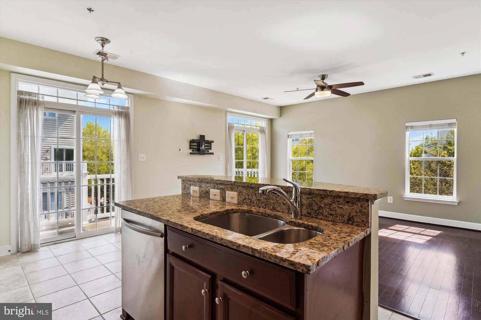 19437 Dover Cliffs Cir