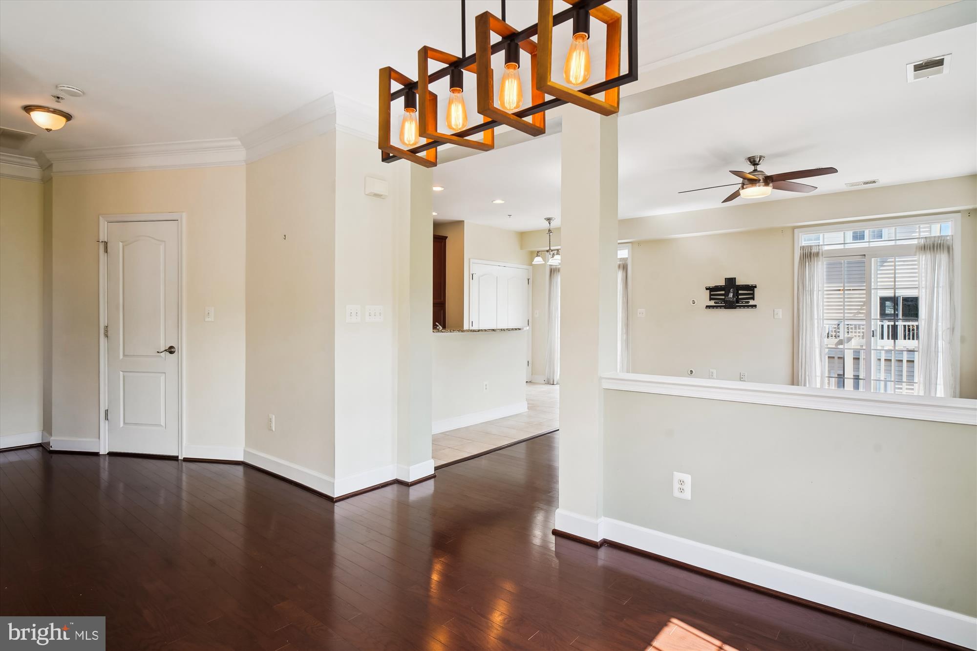 19437 Dover Cliffs Cir