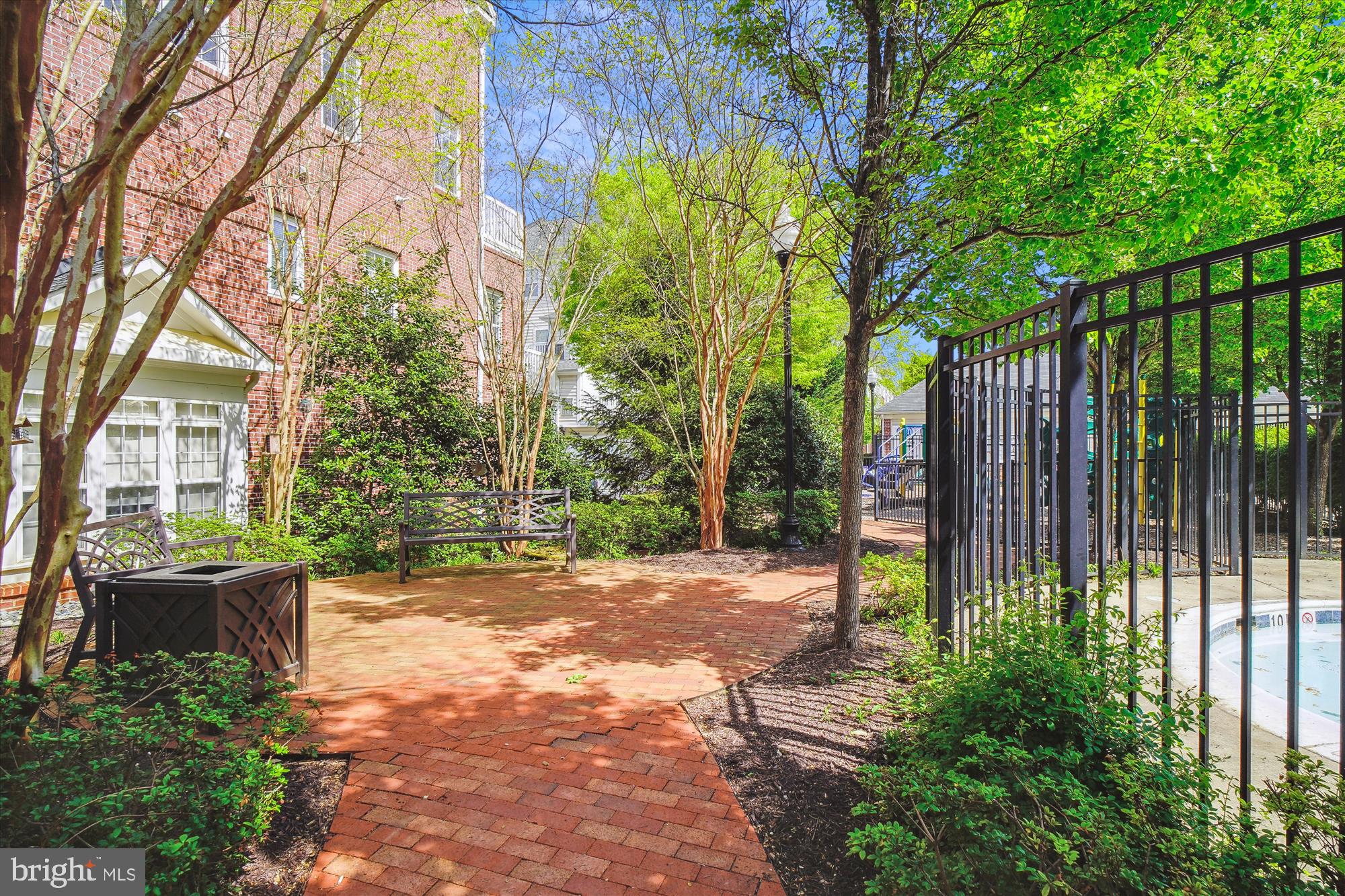 19437 Dover Cliffs Cir