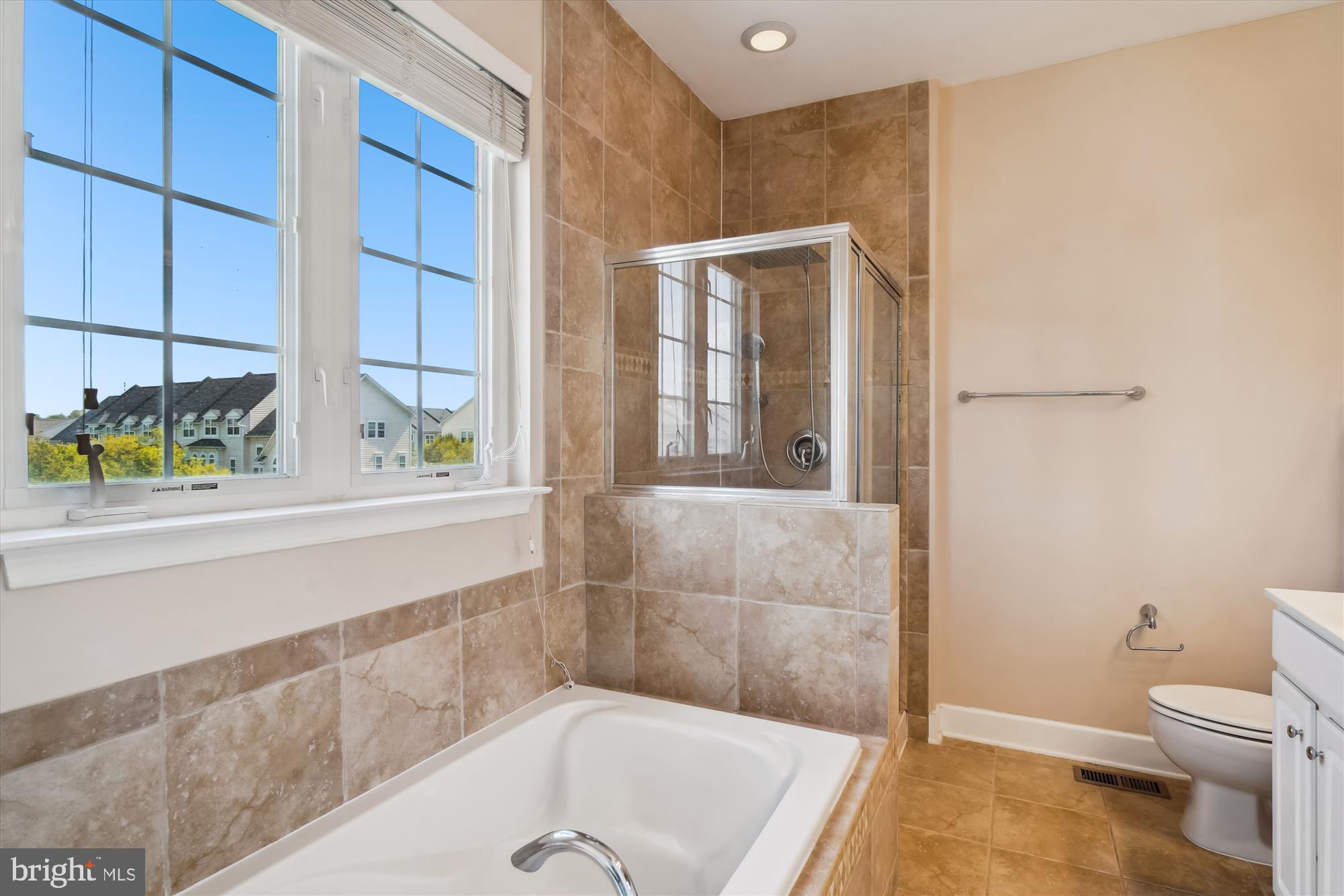 19437 Dover Cliffs Cir