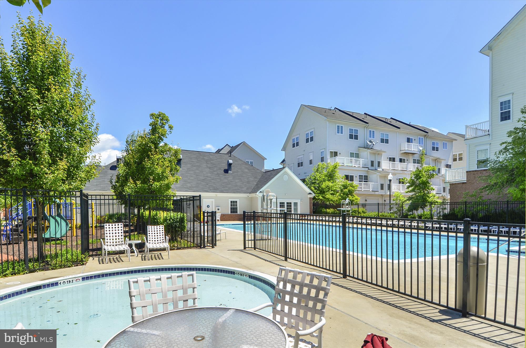 19437 Dover Cliffs Cir