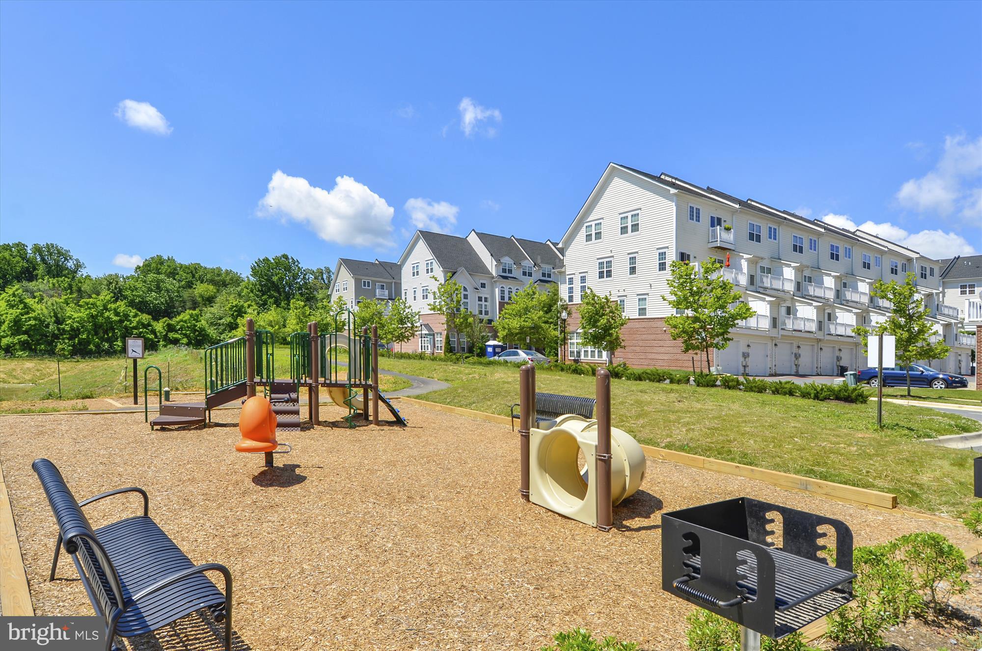 19437 Dover Cliffs Cir