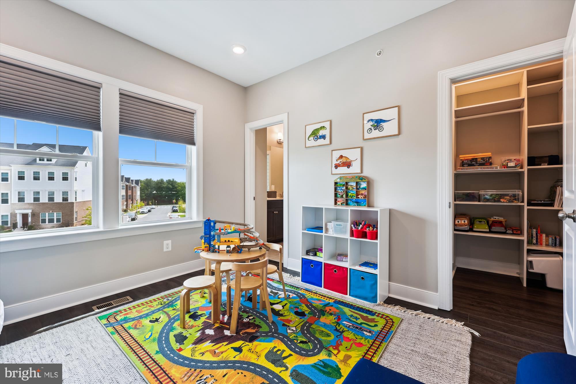 302 Johnson Meadow St