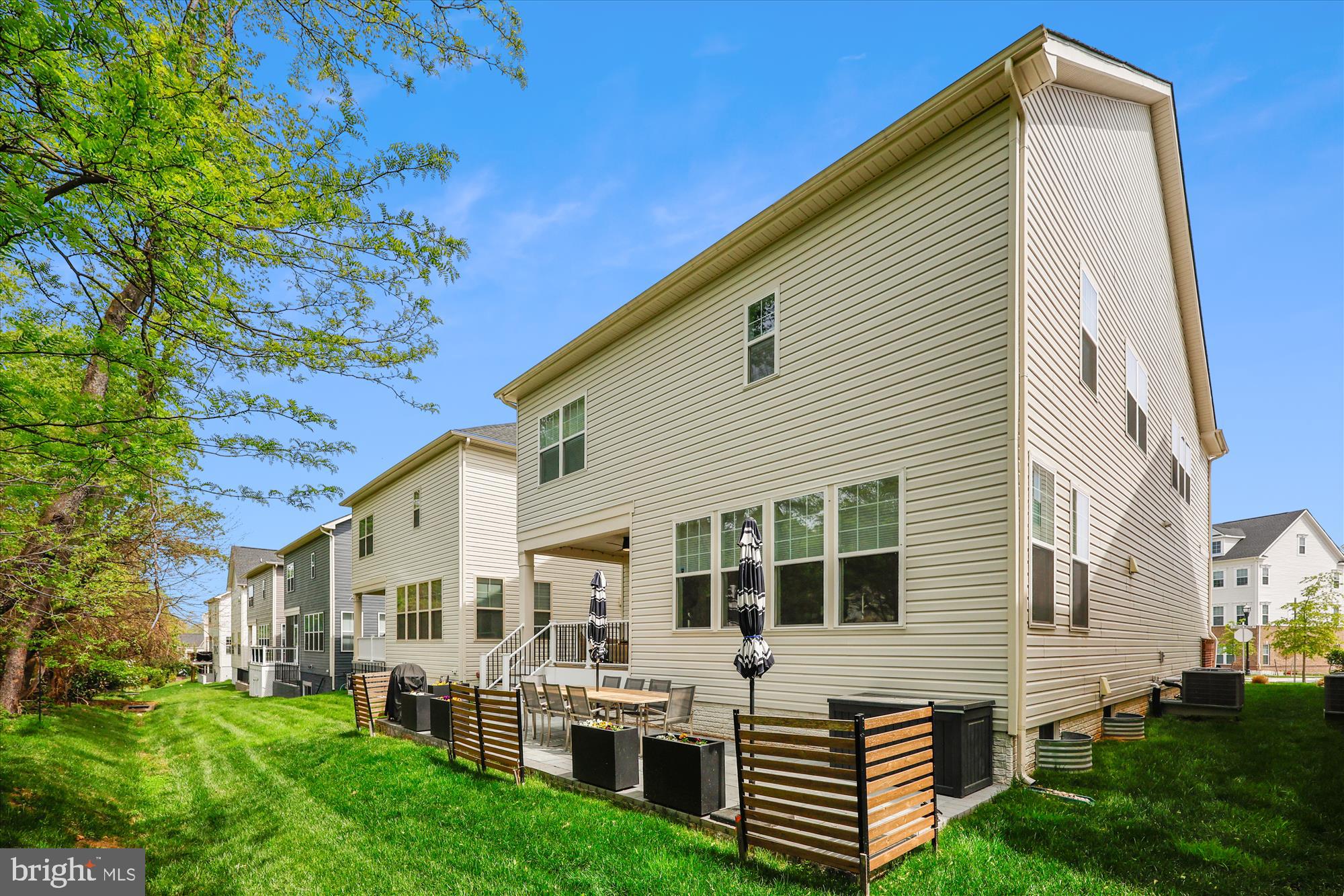 302 Johnson Meadow St