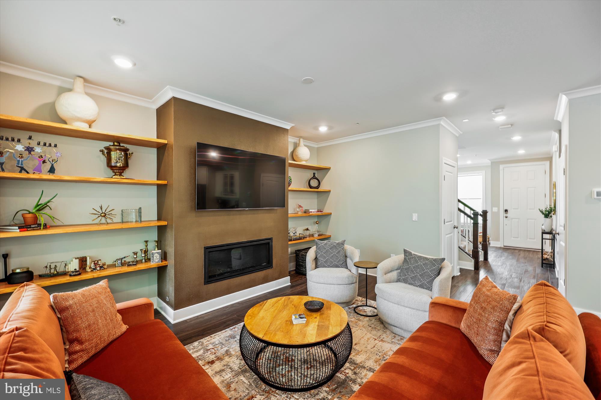 302 Johnson Meadow St