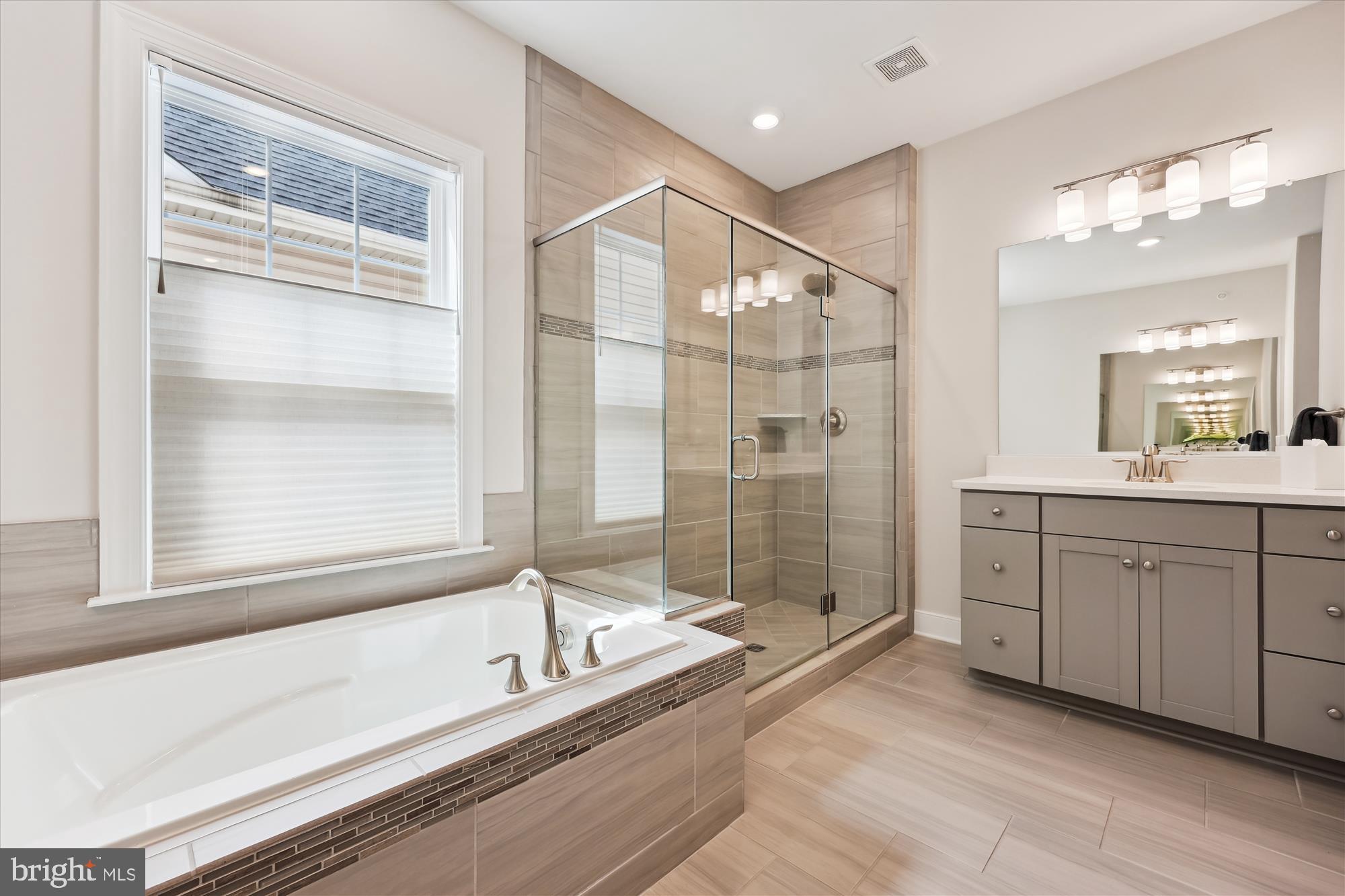 302 Johnson Meadow St