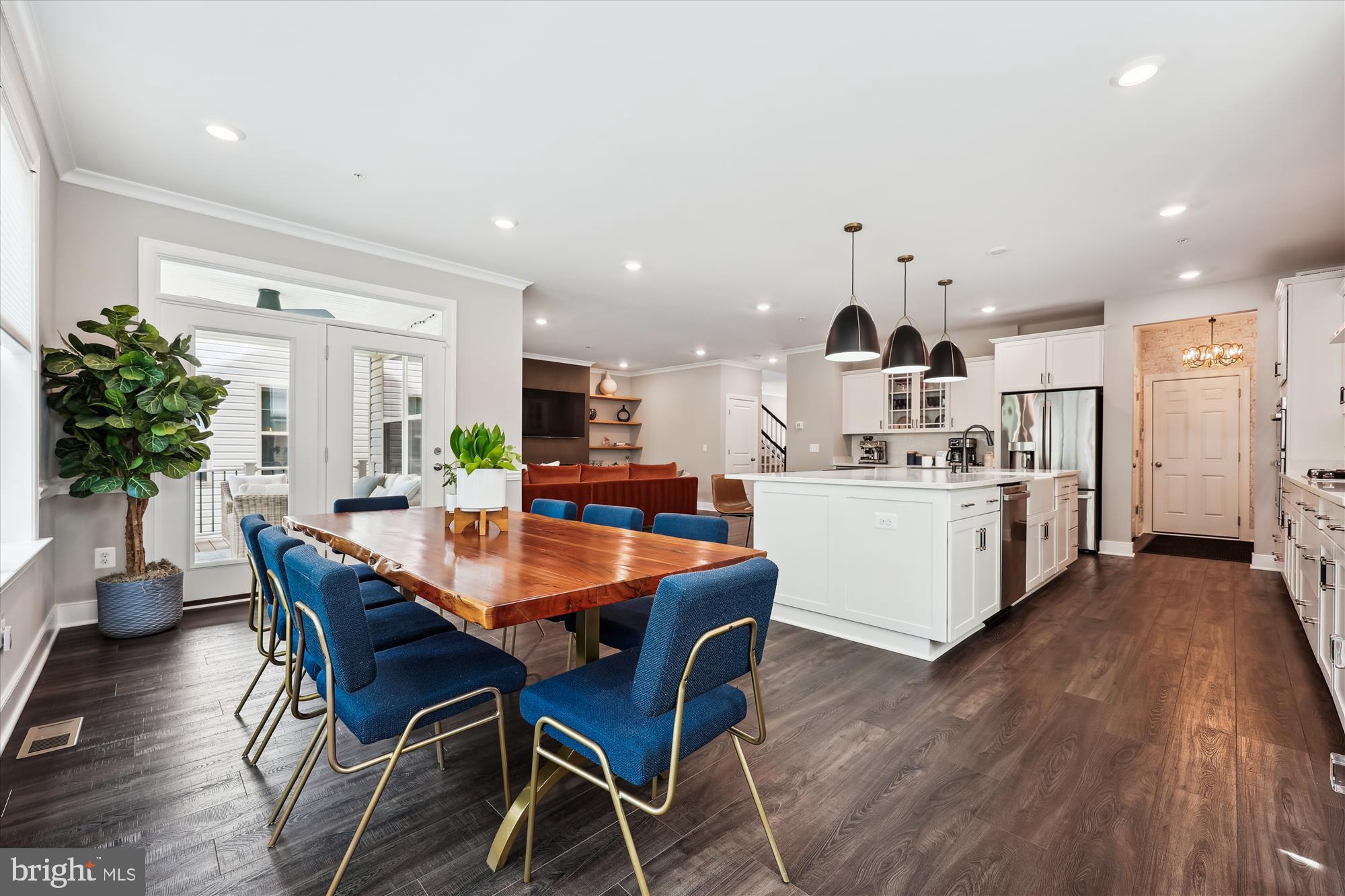 302 Johnson Meadow St