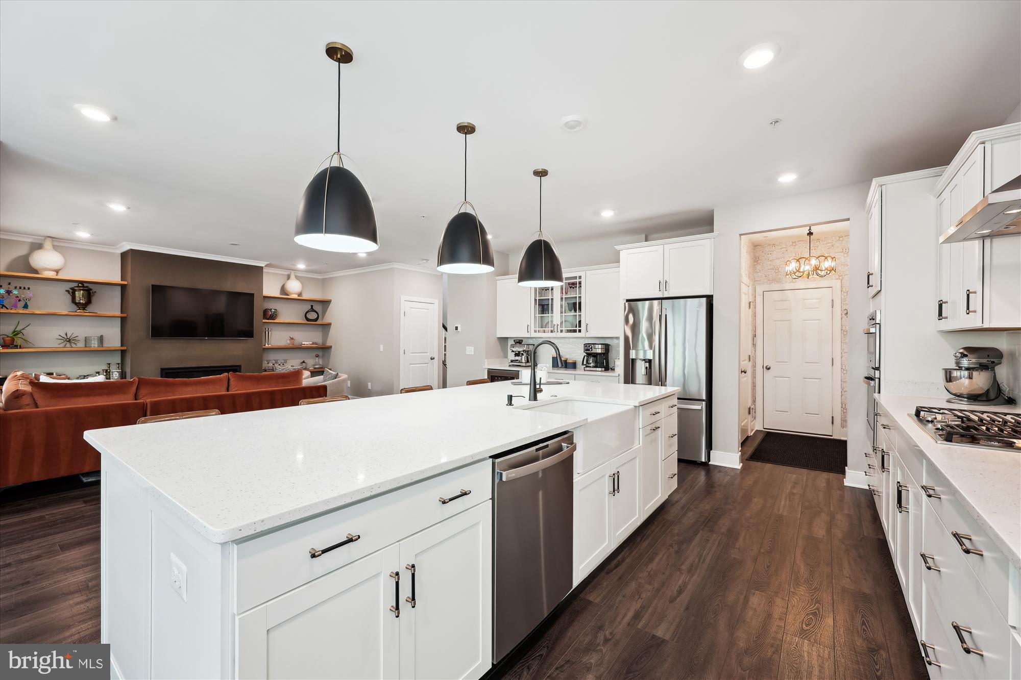 302 Johnson Meadow St