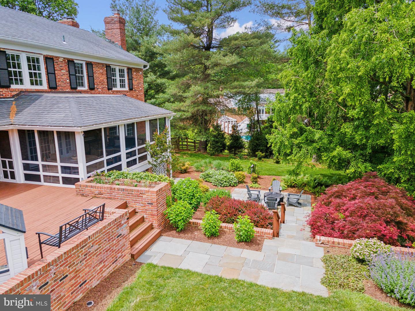 11013 Homeplace Ln