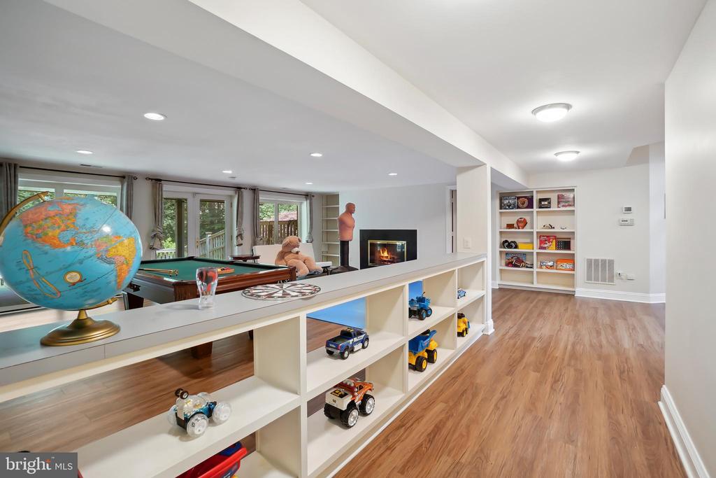 12213 LAKE POTOMAC TERRACE