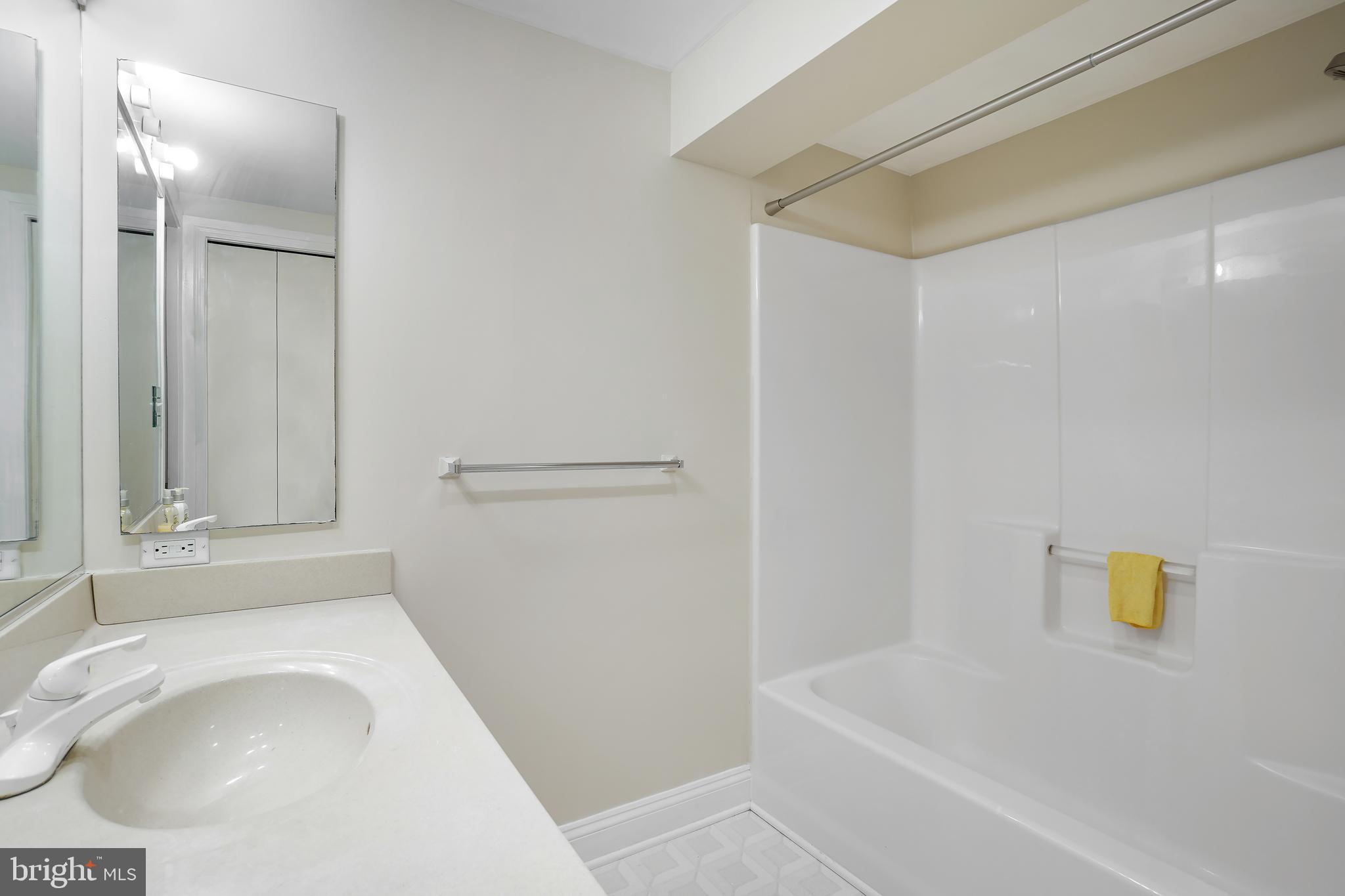 12213 LAKE POTOMAC TERRACE