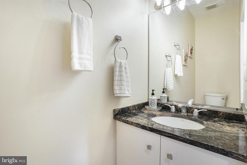 12213 LAKE POTOMAC TERRACE