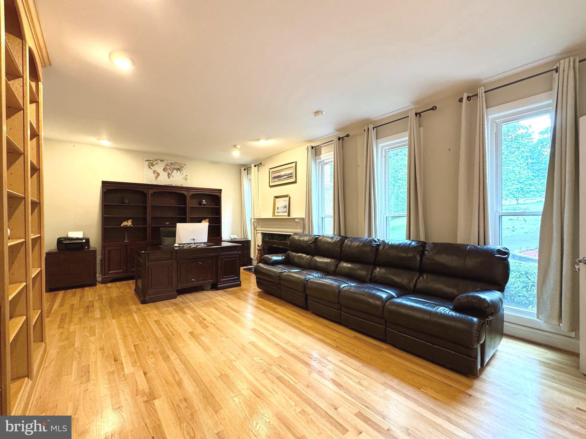 12213 LAKE POTOMAC TERRACE