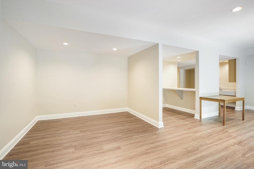 12213 LAKE POTOMAC TERRACE