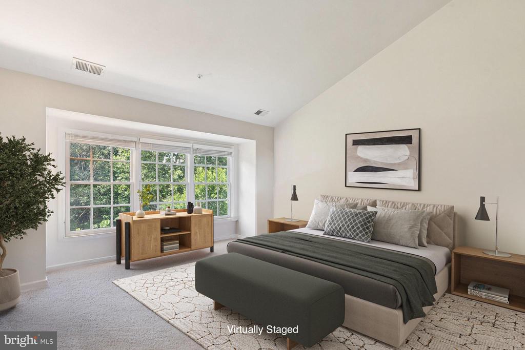 817 Oak Knoll Ter