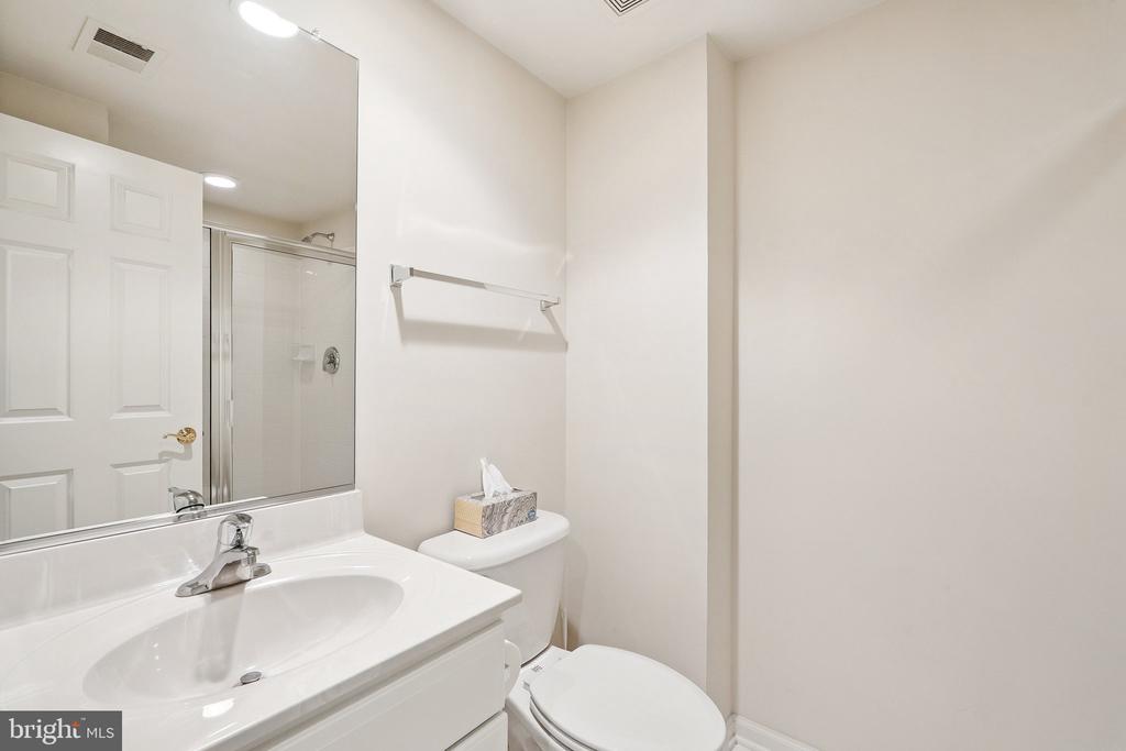 817 Oak Knoll Ter