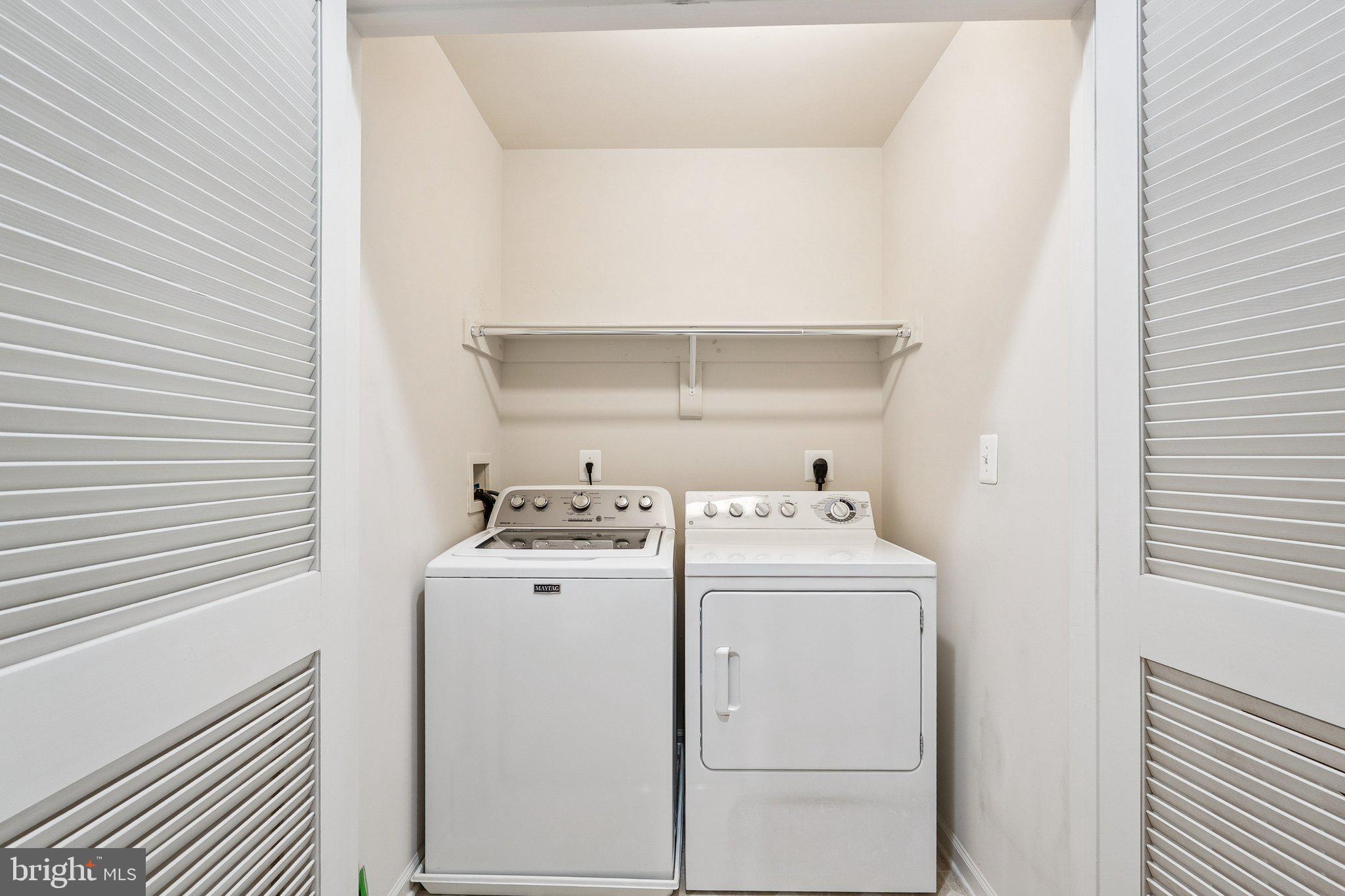 817 Oak Knoll Ter
