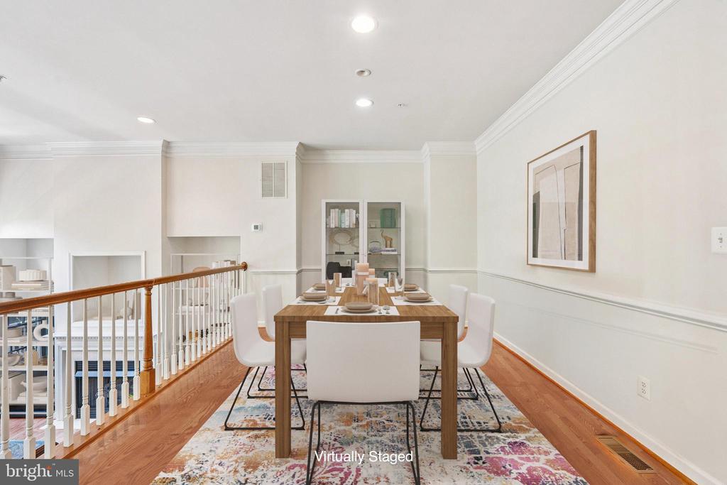 817 Oak Knoll Ter