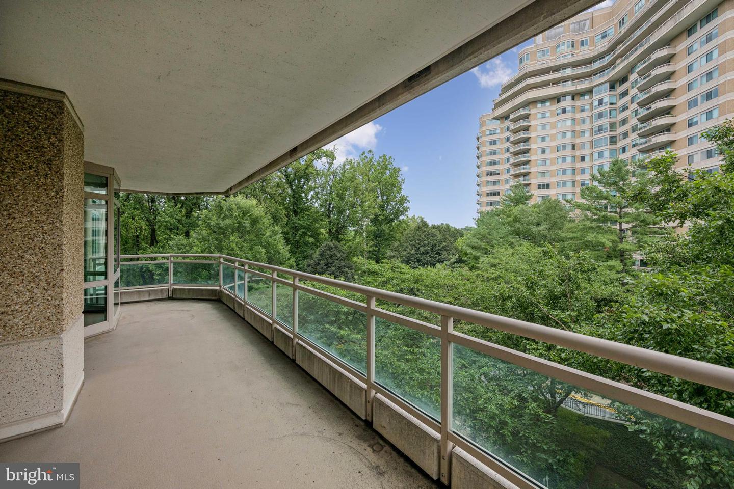 5630 Wisconsin Ave #506