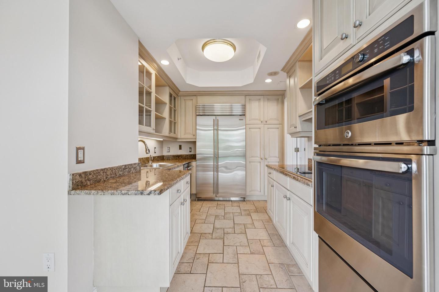 5630 Wisconsin Ave #506