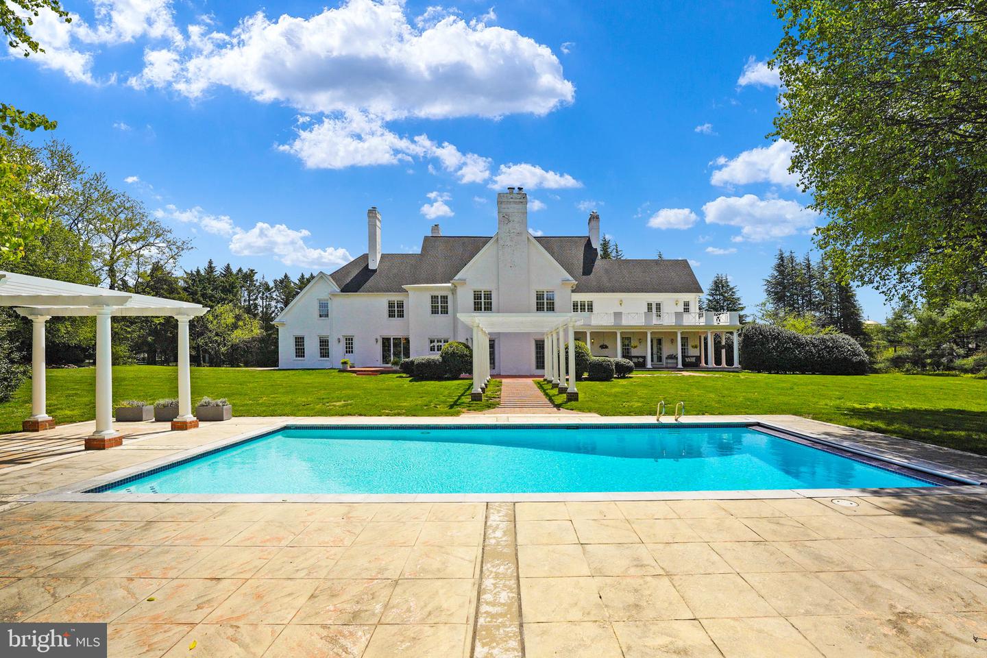 10100 Norton Rd