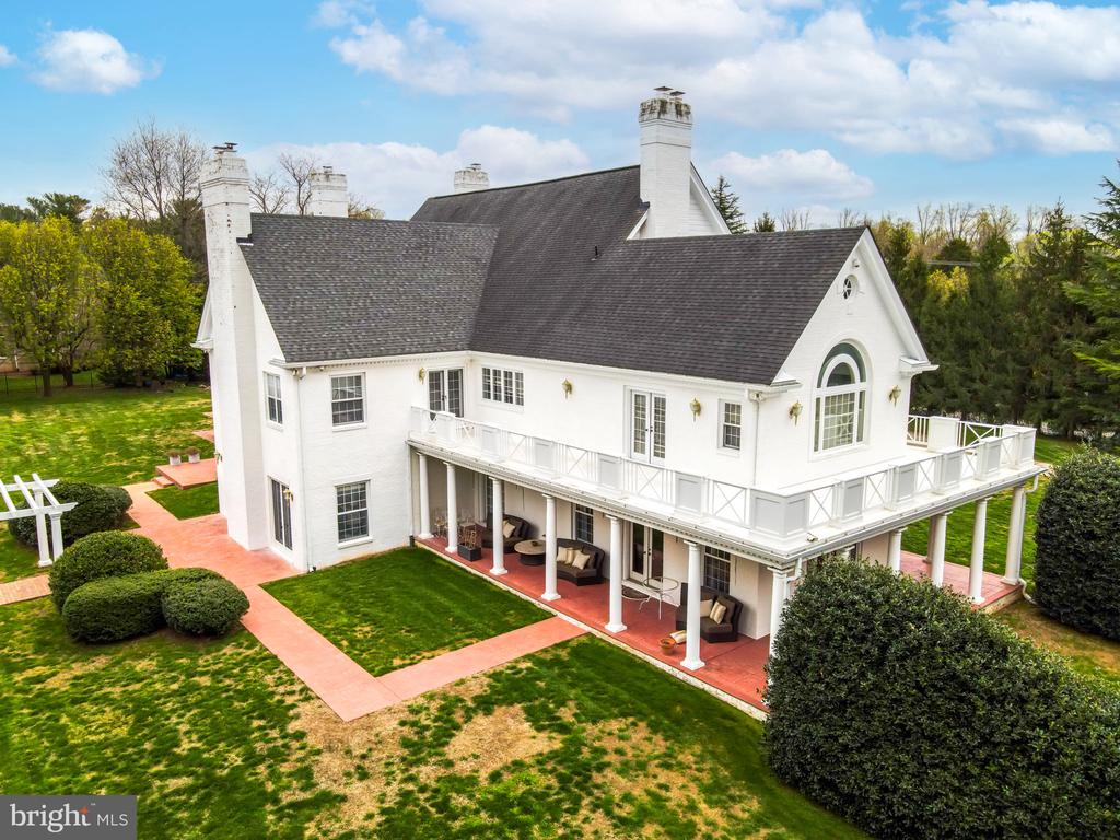 10100 Norton Rd