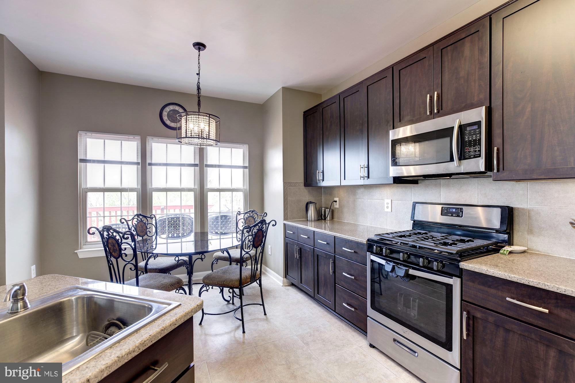 13724 VALLEY OAK CIRCLE