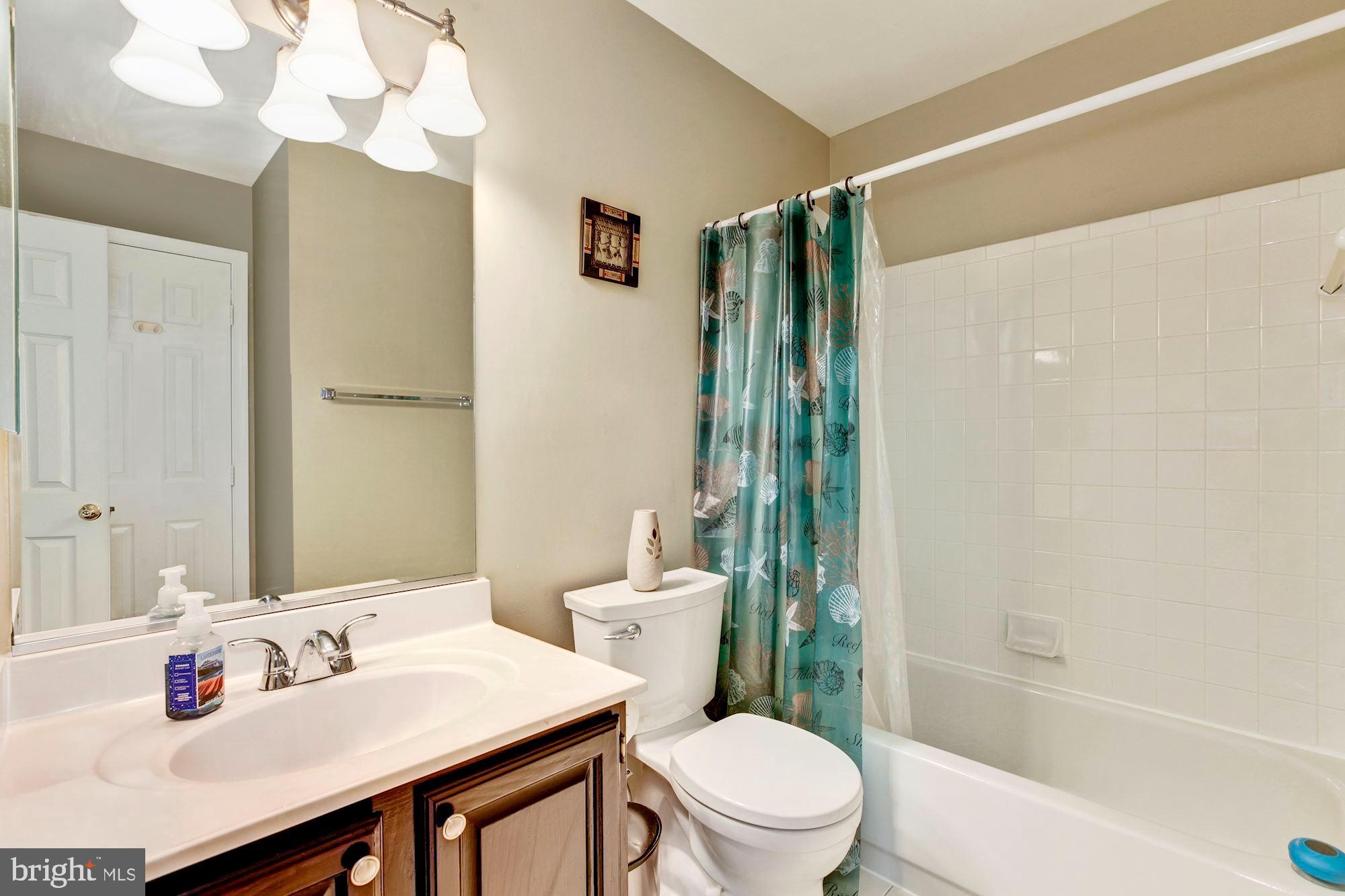 13724 VALLEY OAK CIRCLE