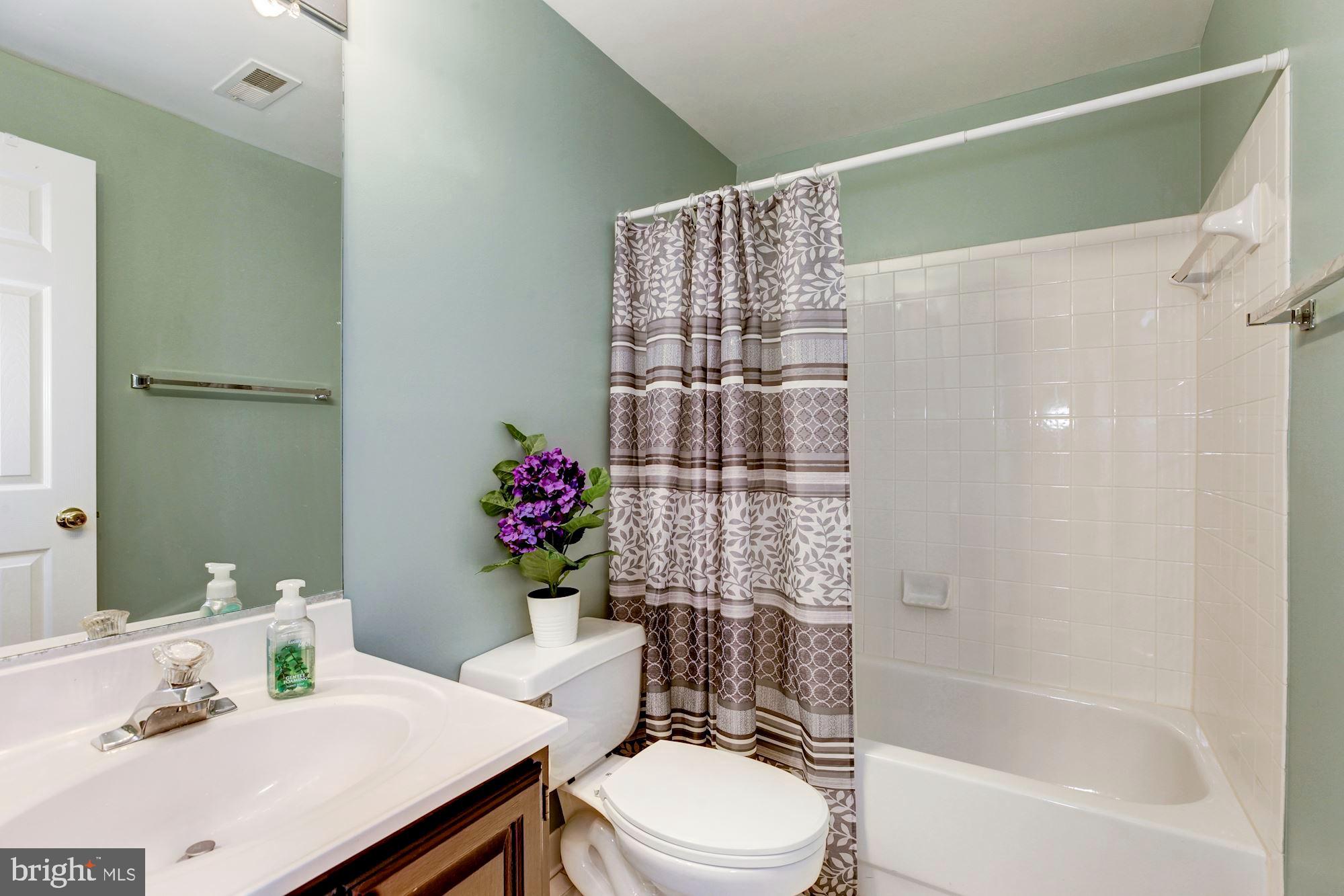 13724 VALLEY OAK CIRCLE