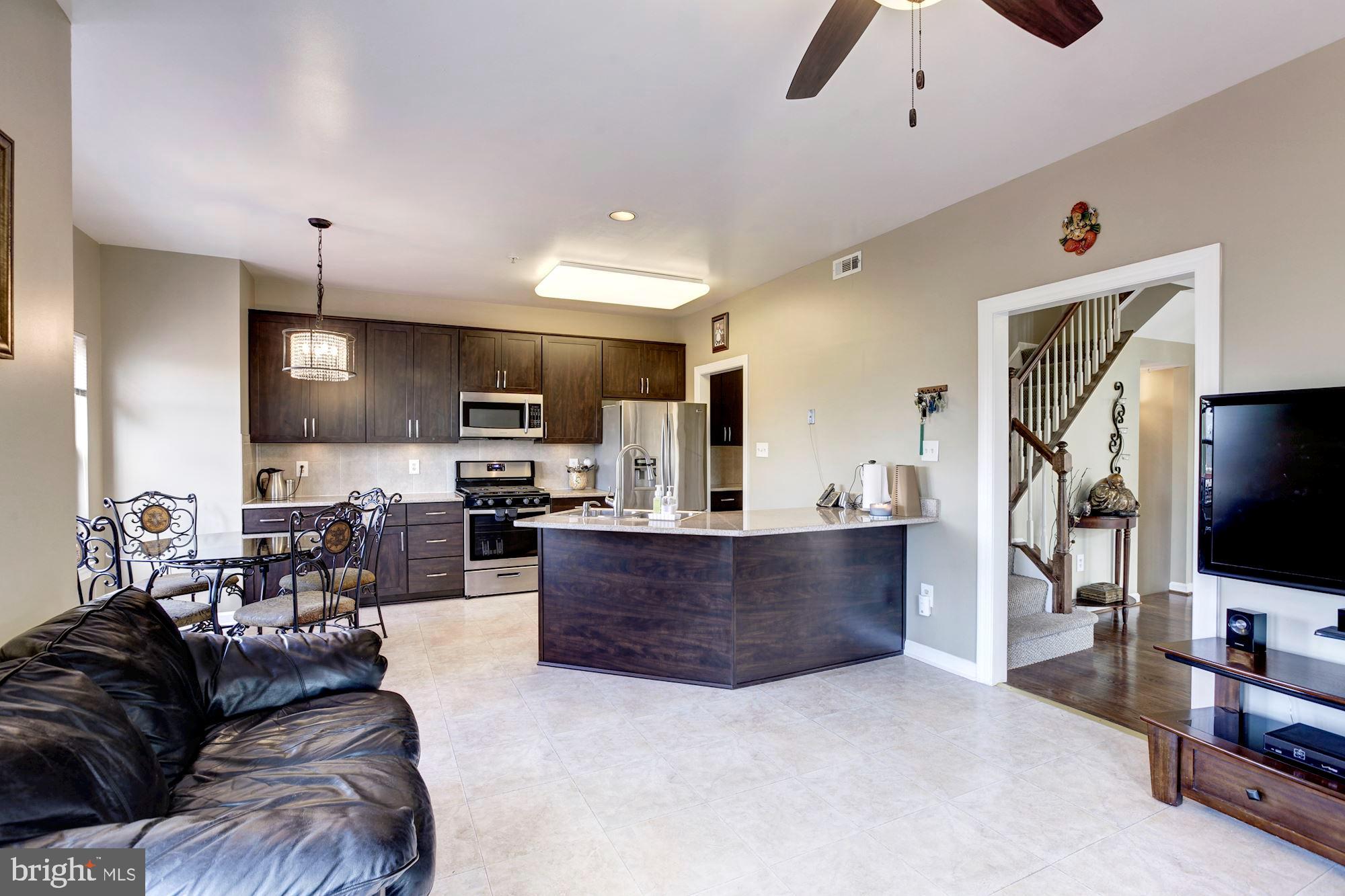 13724 VALLEY OAK CIRCLE