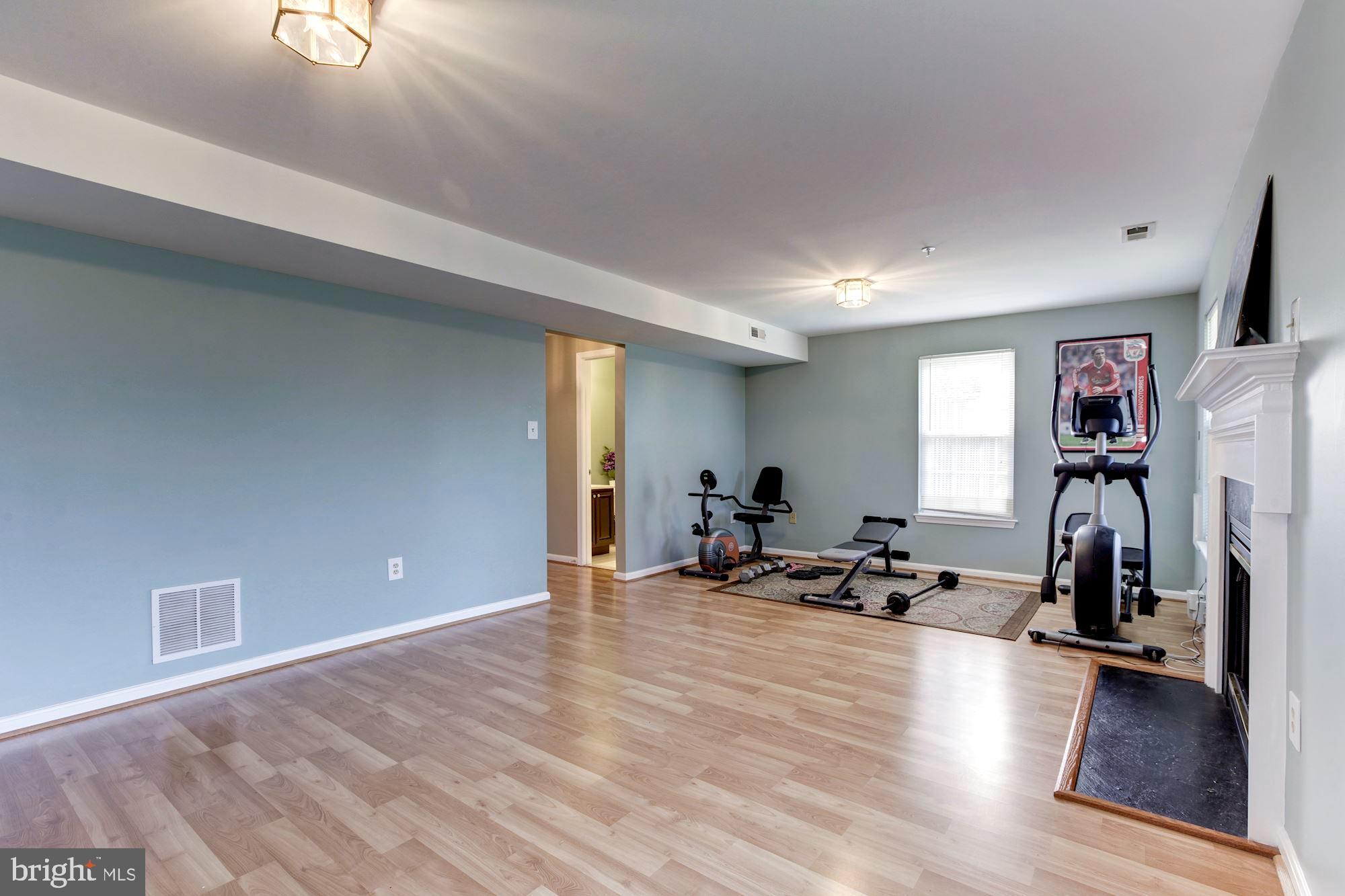 13724 VALLEY OAK CIRCLE