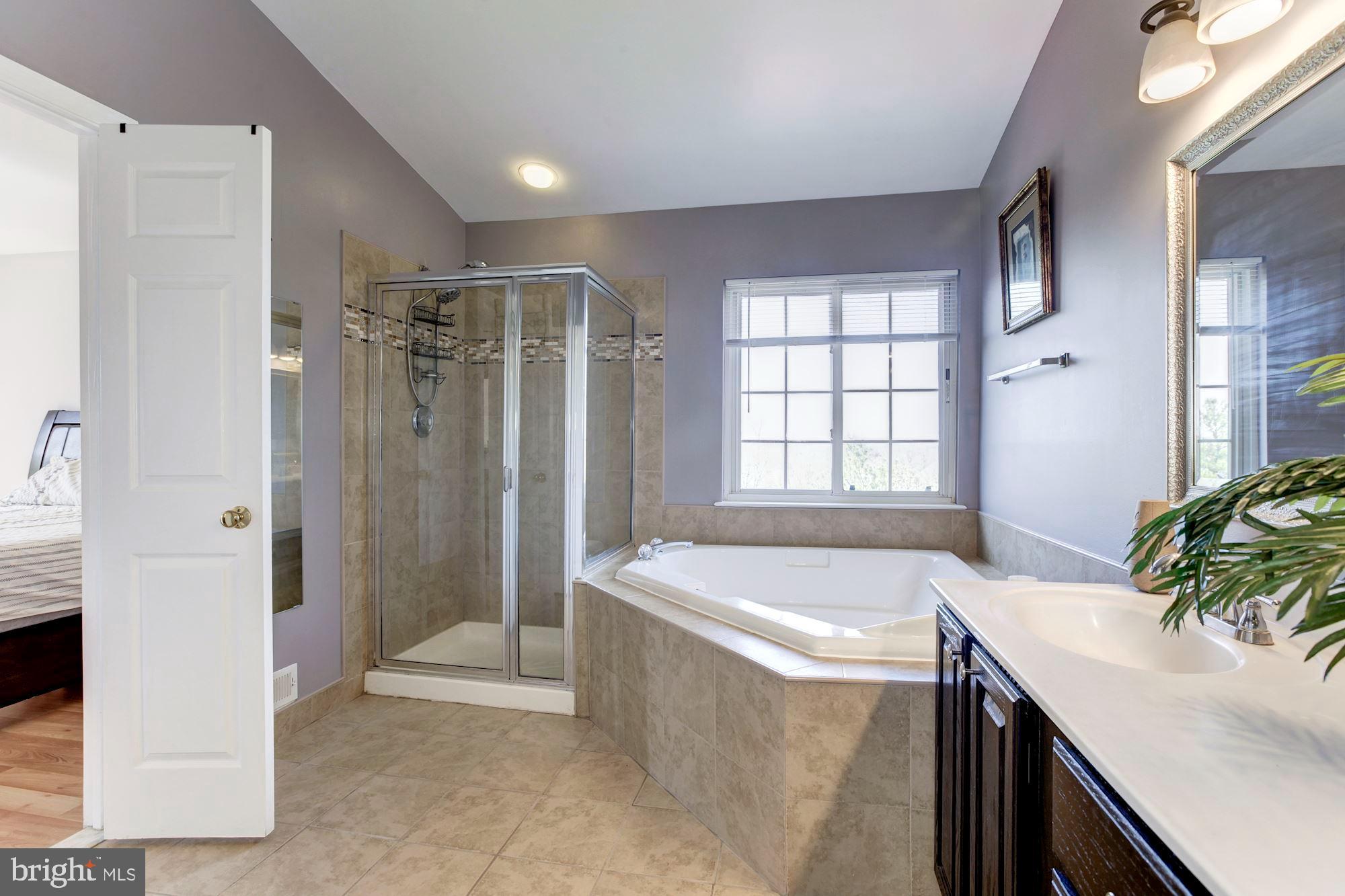 13724 VALLEY OAK CIRCLE