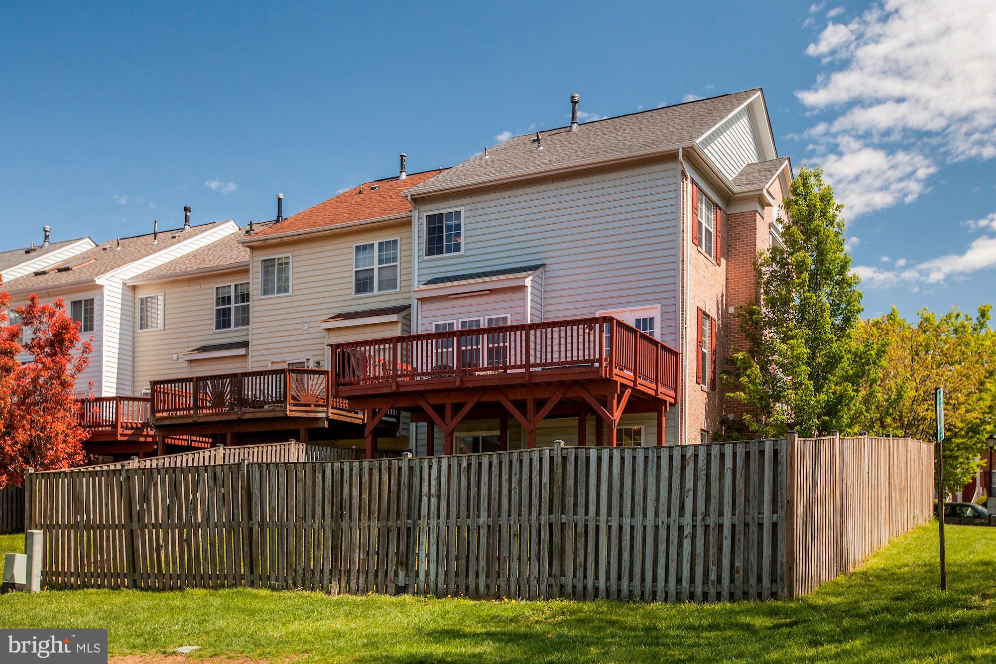 13724 VALLEY OAK CIRCLE