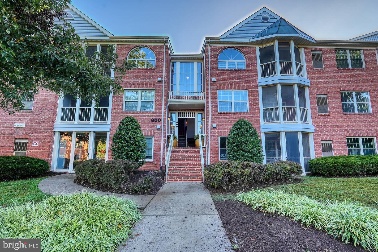 800 AMBER TREE COURT 204