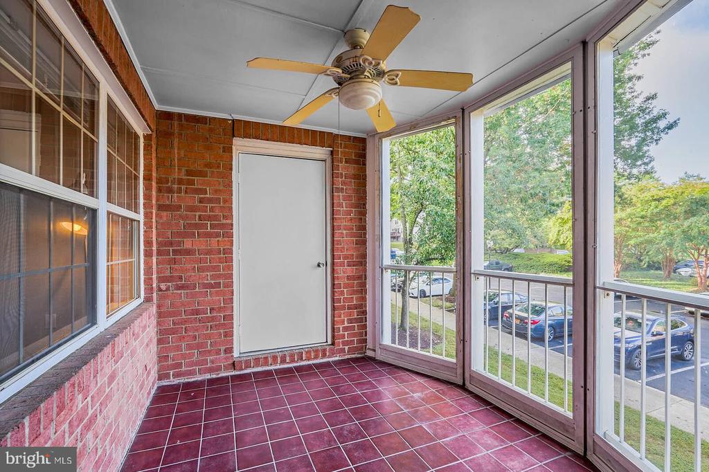 800 AMBER TREE COURT 204