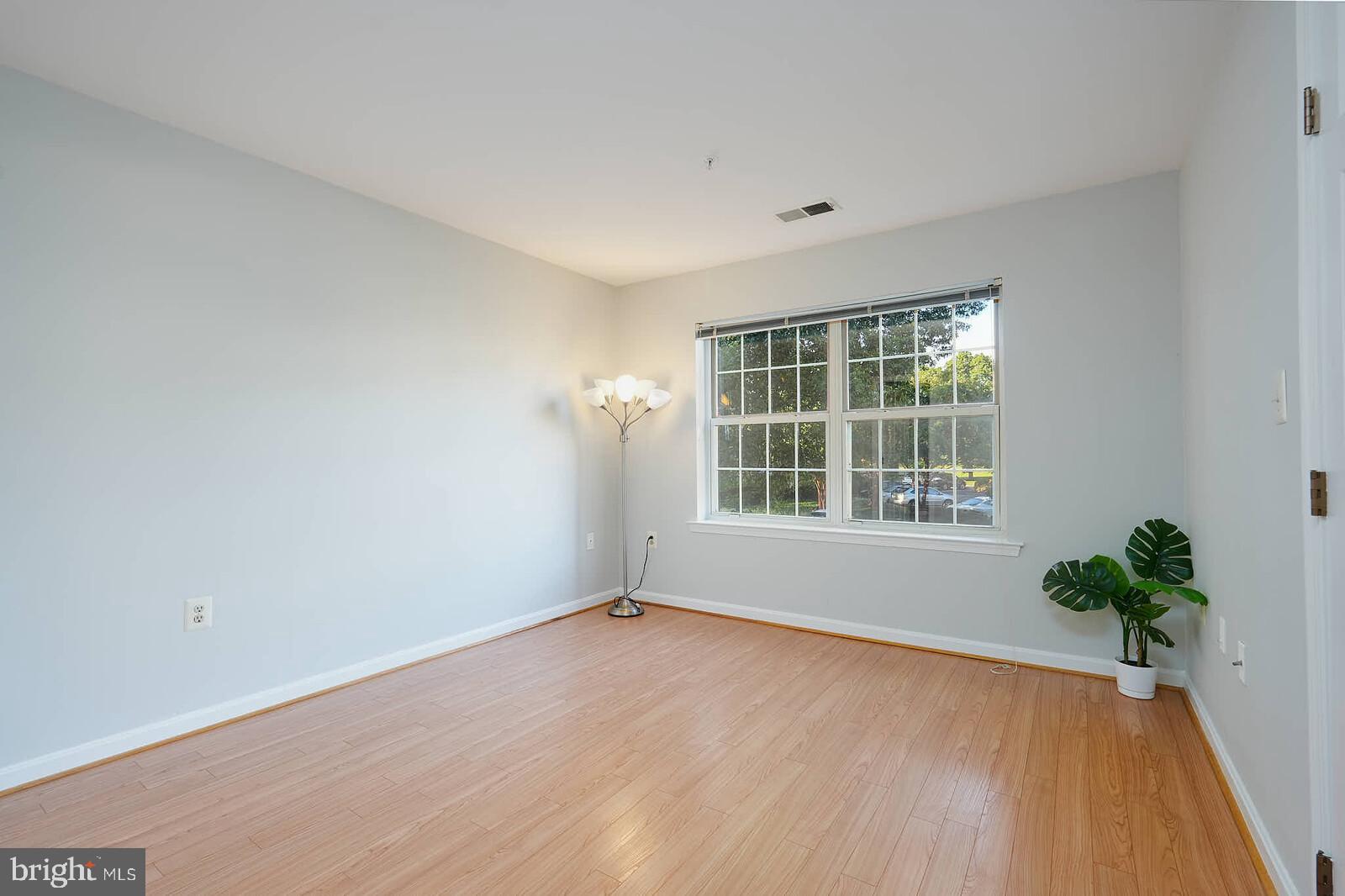 800 AMBER TREE COURT 204