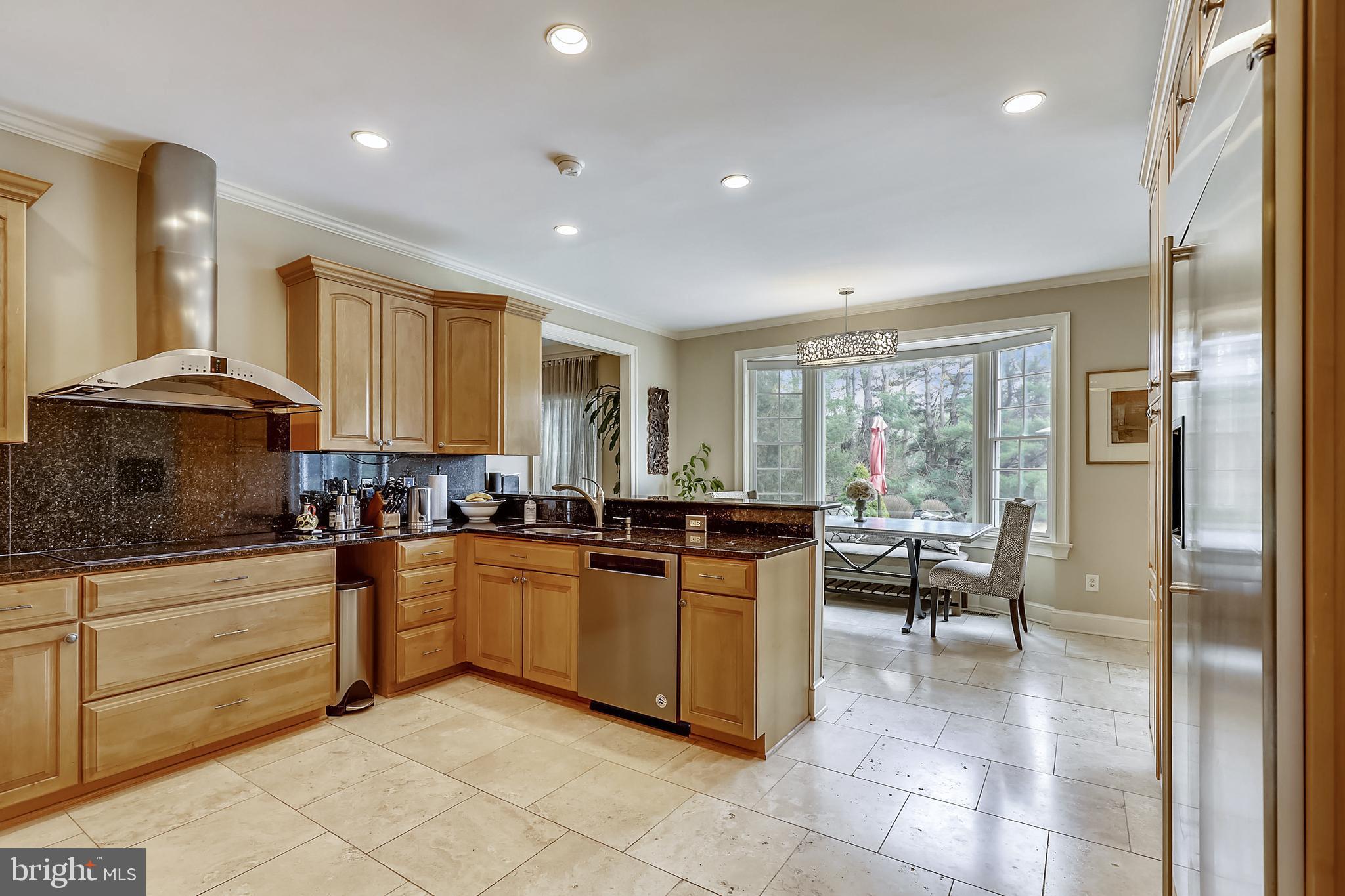 10605 RIVER OAKS LANE
