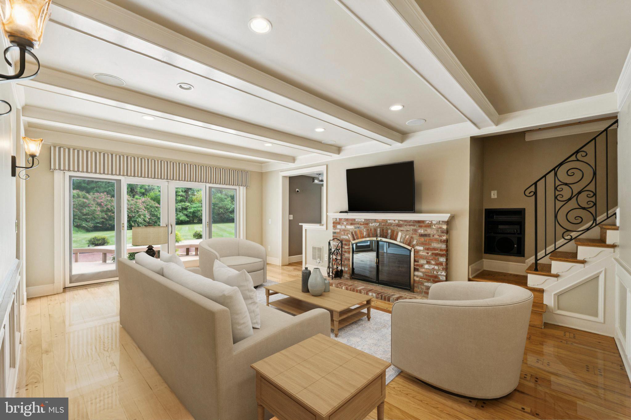 10605 RIVER OAKS LANE