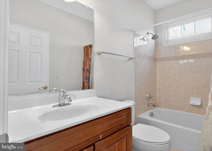 9603 MCWHORTER FARM COURT