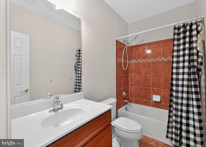 9603 MCWHORTER FARM COURT