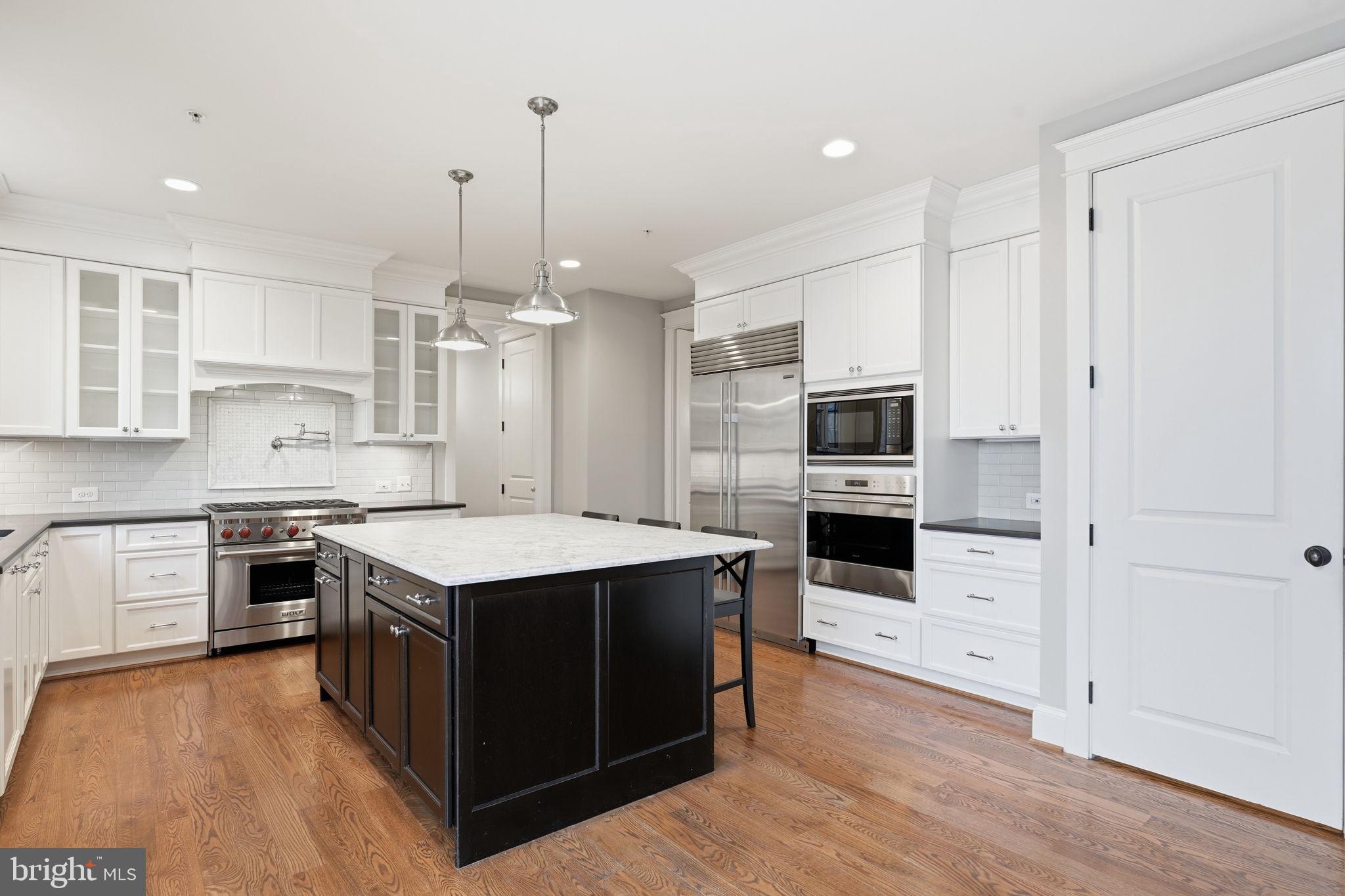 4517 FAIRFIELD DRIVE