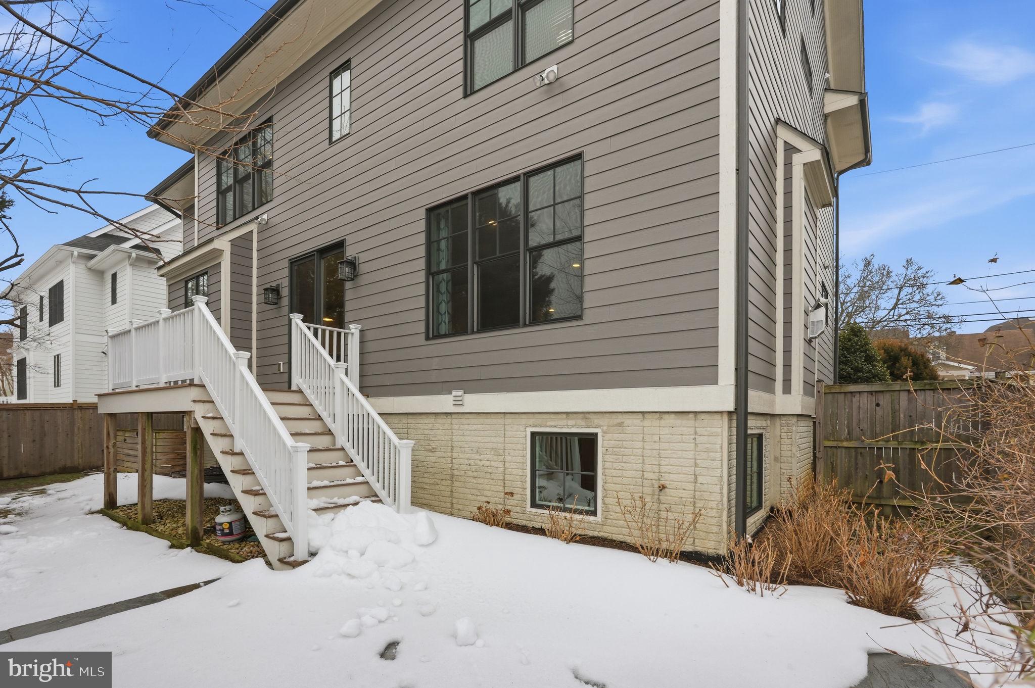 4517 FAIRFIELD DRIVE