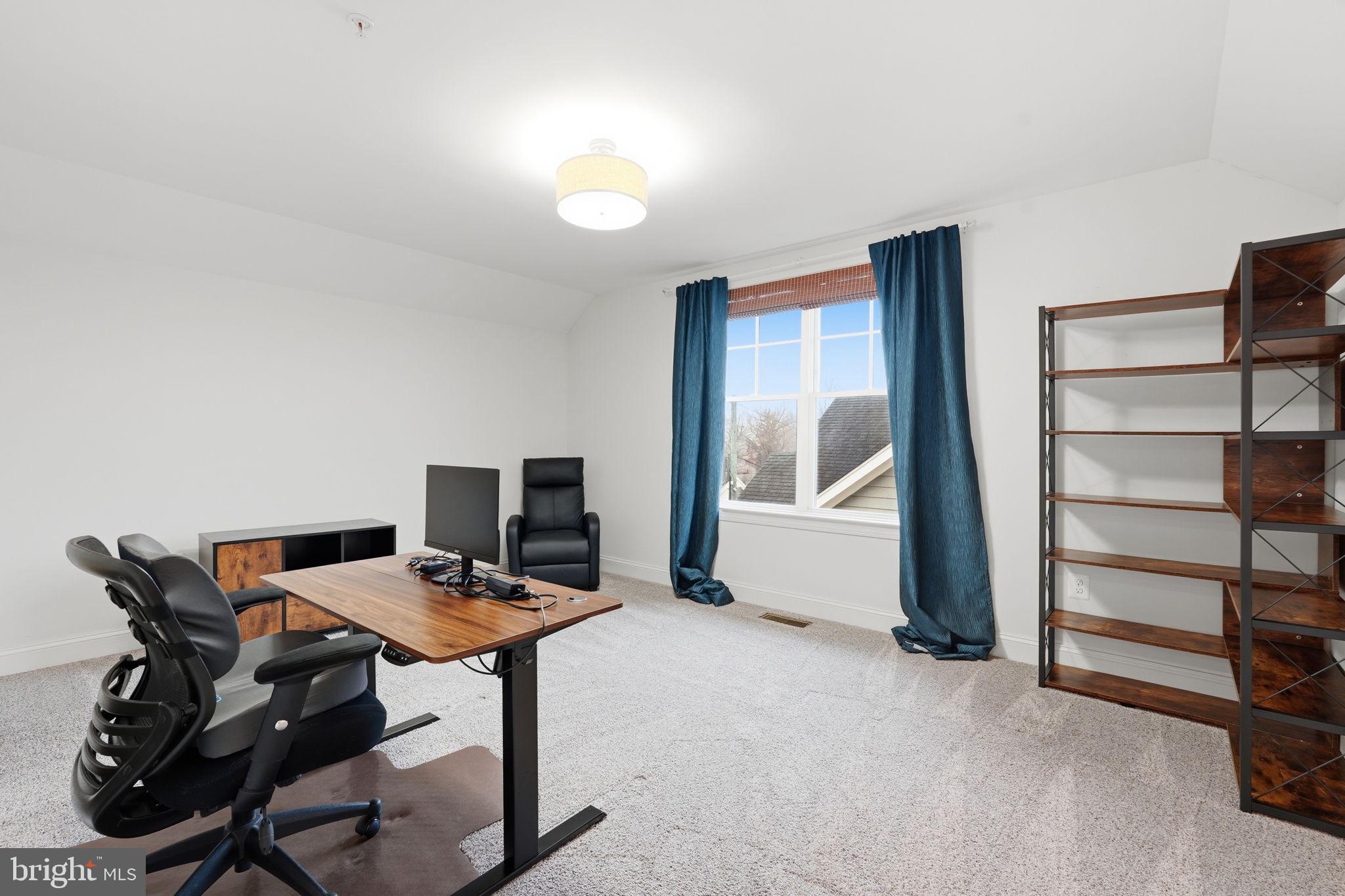 4517 FAIRFIELD DRIVE