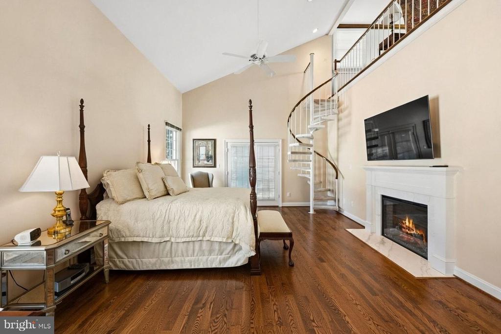 18 BEMAN WOODS COURT