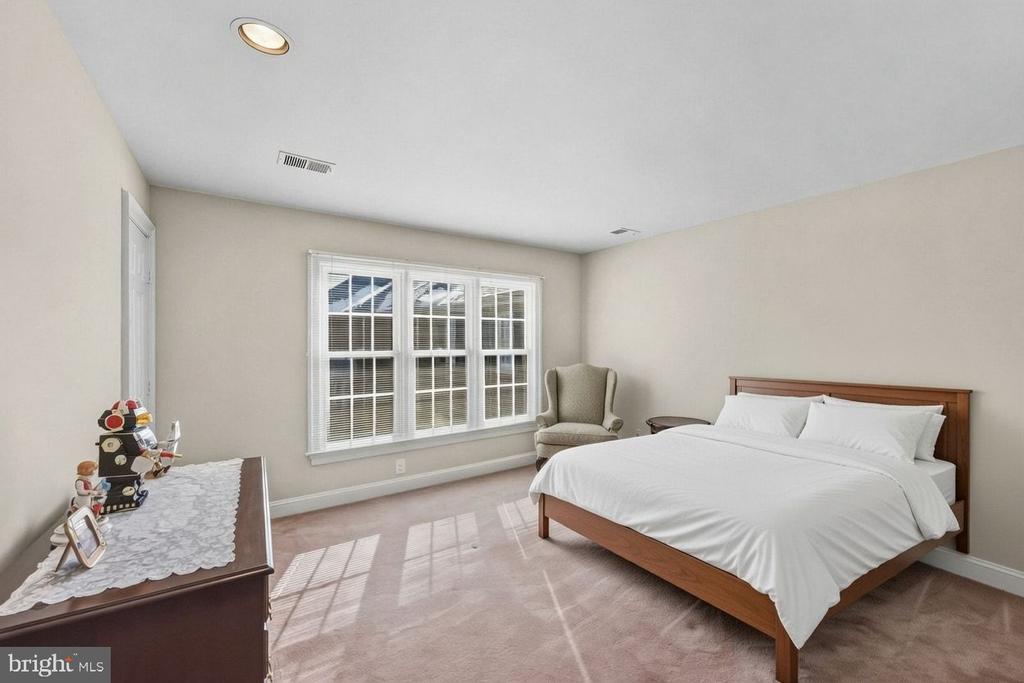 18 BEMAN WOODS COURT
