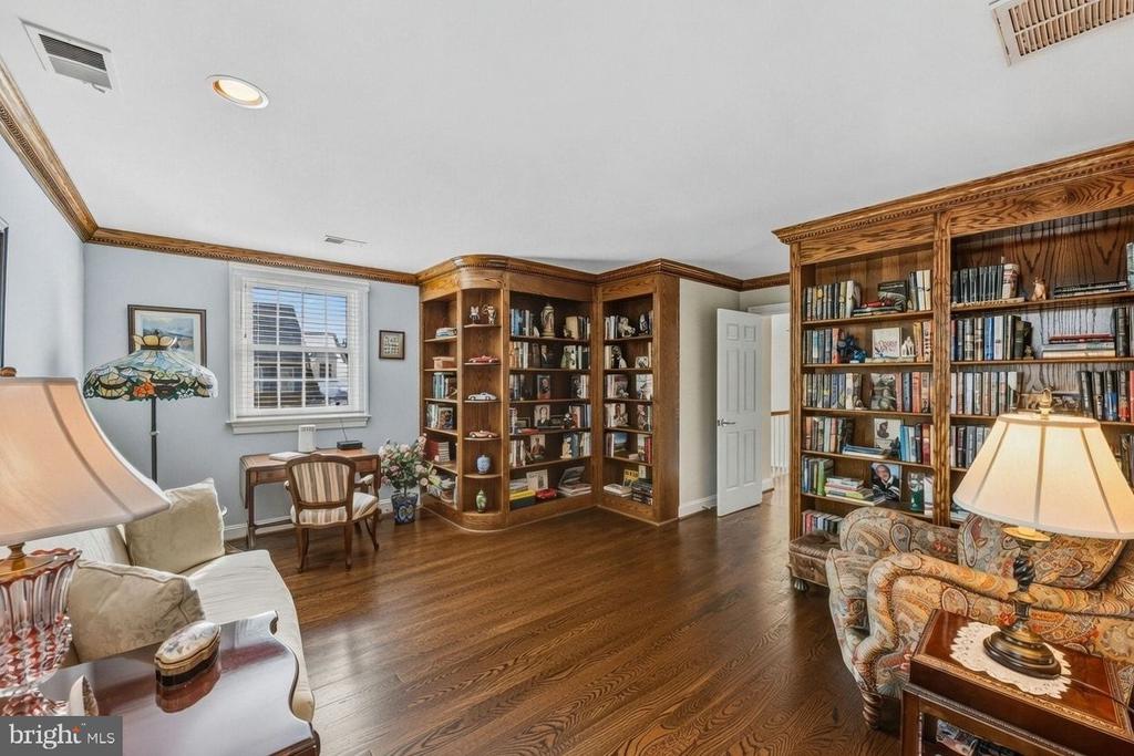 18 BEMAN WOODS COURT
