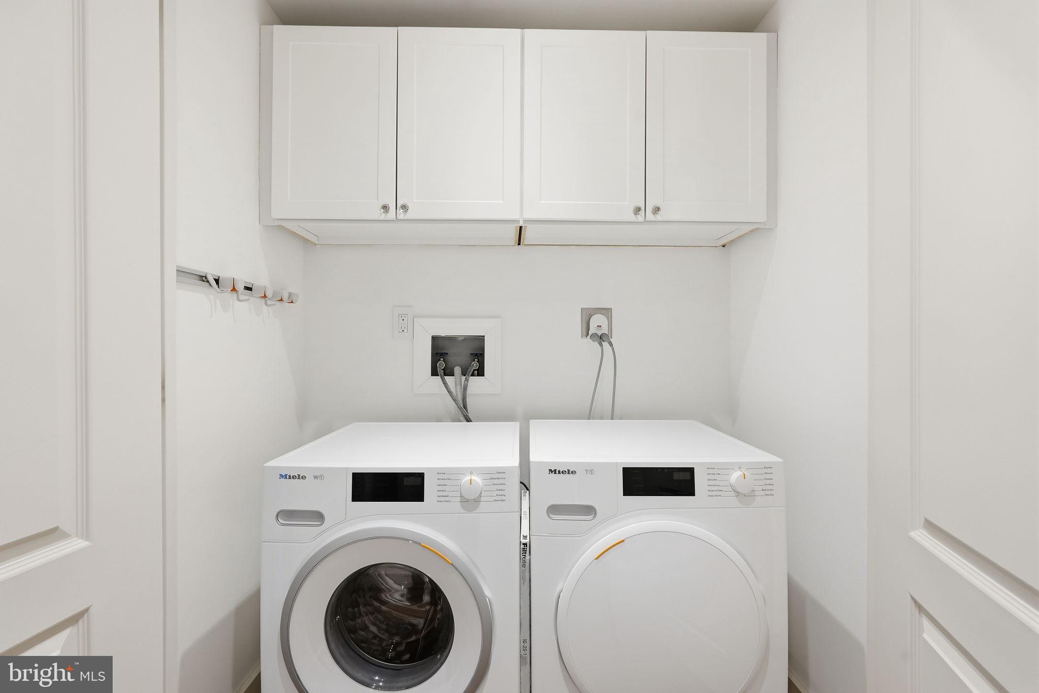 5802 NICHOLSON LANE 2-706