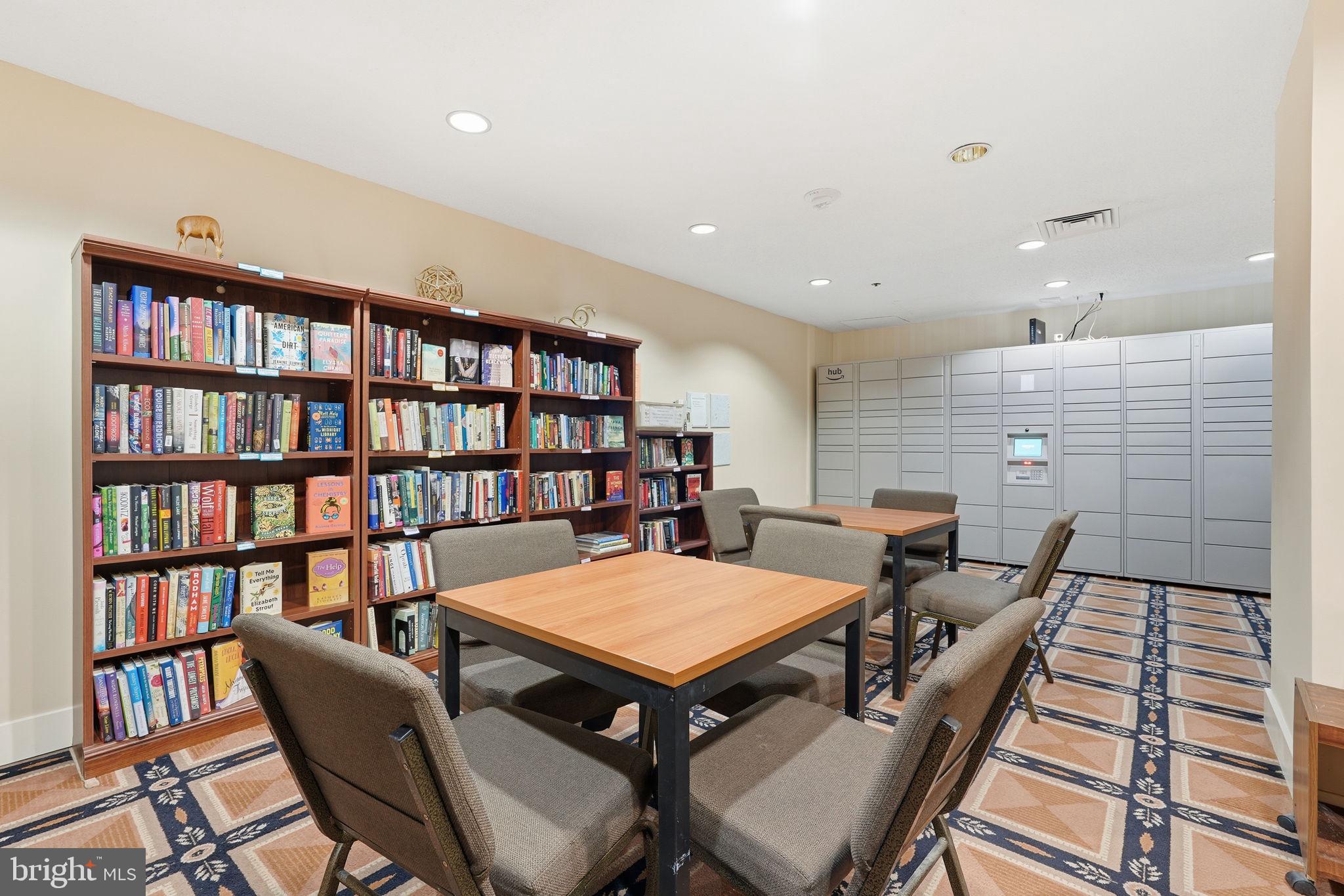 5802 NICHOLSON LANE 2-706