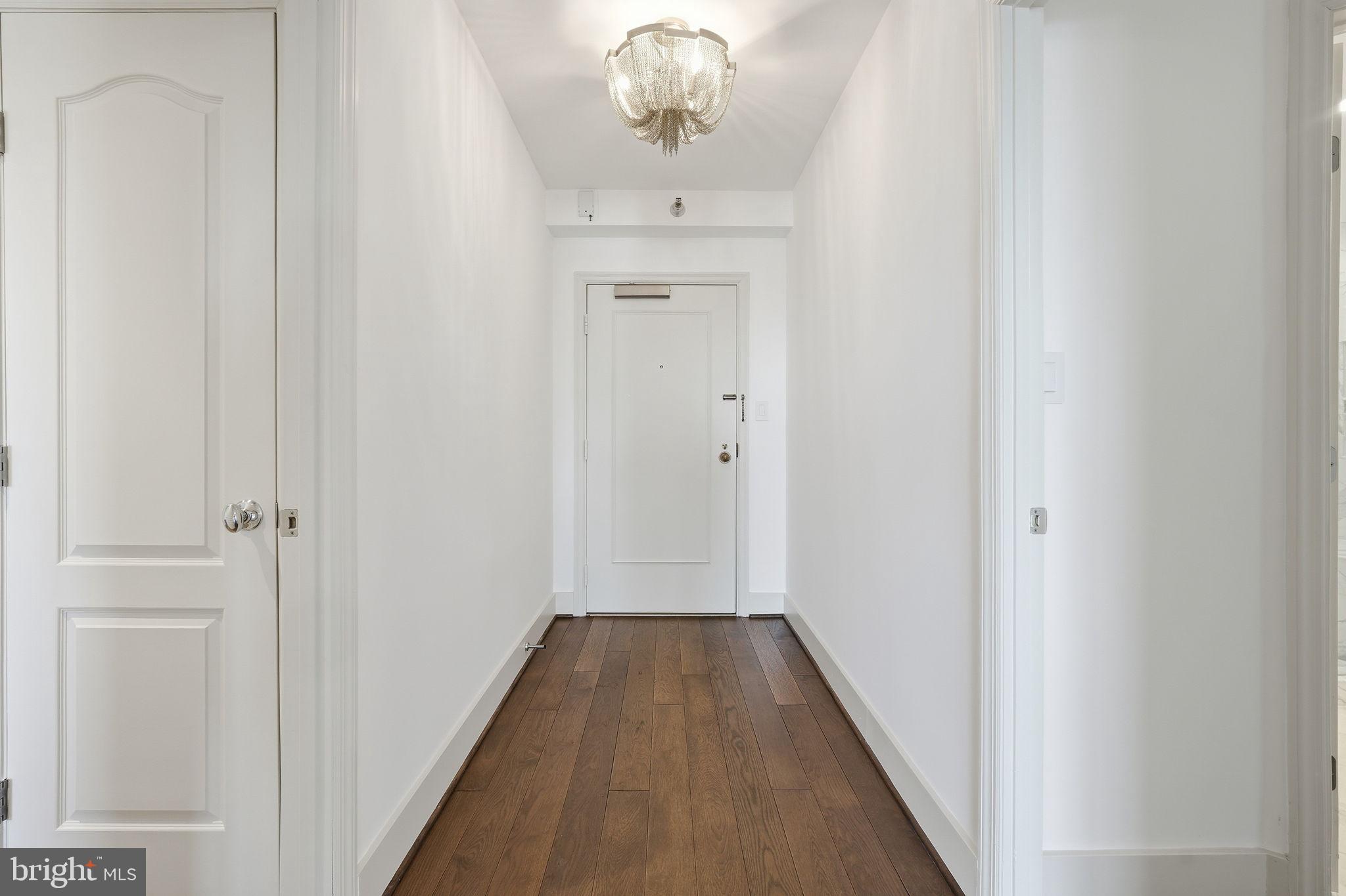 5802 NICHOLSON LANE 2-706